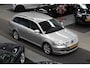 Toyota Avensis Wagon 2.0 VVTi Executive Airco, Cruise Control, Trekhaak, Stuurbekrachtiging