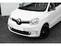 Renault Twingo Z.E. URBAN NIGHT X R 80 PK 22 KW batterij | Metallic wit | Camera achter | NAVI | Apple car play | 4 seizoensbanden | LM Velgen | | incl. Bovag rijklaarpakket met 12 maanden garantie |
