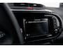 Renault Twingo Z.E. URBAN NIGHT X R 80 PK 22 KW batterij | Metallic wit | Camera achter | NAVI | Apple car play | 4 seizoensbanden | LM Velgen | | incl. Bovag rijklaarpakket met 12 maanden garantie |