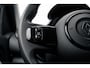Renault Twingo Z.E. URBAN NIGHT X R 80 PK 22 KW batterij | Metallic wit | Camera achter | NAVI | Apple car play | 4 seizoensbanden | LM Velgen | | incl. Bovag rijklaarpakket met 12 maanden garantie |
