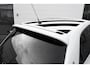 Renault Twingo Z.E. URBAN NIGHT X R 80 PK 22 KW batterij | Metallic wit | Camera achter | NAVI | Apple car play | 4 seizoensbanden | LM Velgen | | incl. Bovag rijklaarpakket met 12 maanden garantie |