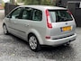 Ford C-Max Focus 1.6-16V Trend Airco Nieuwe Distributie Trekhaak Goed Onderhouden