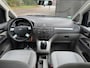 Ford C-Max Focus 1.6-16V Trend Airco Nieuwe Distributie Trekhaak Goed Onderhouden