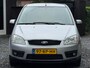 Ford C-Max Focus 1.6-16V Trend Airco Nieuwe Distributie Trekhaak Goed Onderhouden