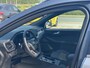 Ford Kuga 2.5 PHEV ST-Line X | Wegklapbare trekhaak | Panoramadak | Winter Pack | Head up Display | All season banden
