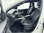 Mercedes-Benz B-klasse 180 Launch Edition | Automaat | AMG Pakket | Achteruitrijcamera | Trekhaak |