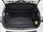 Mercedes-Benz B-klasse 180 Launch Edition | Automaat | AMG Pakket | Achteruitrijcamera | Trekhaak |