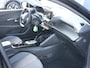 Peugeot 208 100pk Hybrid Allure | Navigatie | Parkeersensoren VOOR+Achter | LED lampen | Climate | 16"LMV | AUTOMAAT