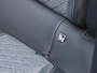 Peugeot 208 100pk Hybrid Allure | Navigatie | Parkeersensoren VOOR+Achter | LED lampen | Climate | 16"LMV | AUTOMAAT
