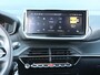 Peugeot 208 100pk Hybrid Allure | Navigatie | Parkeersensoren VOOR+Achter | LED lampen | Climate | 16"LMV | AUTOMAAT