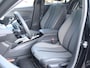 Peugeot 208 100pk Hybrid Allure | Navigatie | Parkeersensoren VOOR+Achter | LED lampen | Climate | 16"LMV | AUTOMAAT