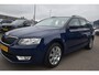 Skoda Octavia Combi 1.2 TSI Greentech Ambition Businessline , TREKHAAK , CR CONTR , CLIMATR , NAVI , PDC A ,