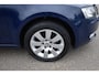 Skoda Octavia Combi 1.2 TSI Greentech Ambition Businessline , TREKHAAK , CR CONTR , CLIMATR , NAVI , PDC A ,