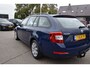 Skoda Octavia Combi 1.2 TSI Greentech Ambition Businessline , TREKHAAK , CR CONTR , CLIMATR , NAVI , PDC A ,