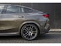 BMW X6 xDrive40i High Executive HUD | H&K | Pano | Luchtvering | 360 Camera | Stuurverwarming | Memory seats | Trekhaak | Adapt. Cruise Control + Zelfsturende functie