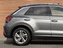 Volkswagen T-Roc 1.5 TSI R-Line Business Trekhaak / Panodak / IQ.Light / Stoelverwarming / Adapt. Cruise