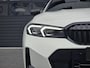 BMW 3-Serie Touring 330e M-Sport Panoramadak|Headup|Memorystoelen|Camera|Carplay|Cruise|Sfeerverlichting