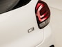 Citroën C3 1.2 PureTech Shine Sport Automaat (APPLE CARPLAY, GROOT NAVI, GETINT GLAS, CRUISE, PARKEERSENSOREN, SPORTSTOELEN, LANE ASSIST, LED KOPLAMPEN, NIEUWSTAAT)