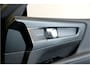 Volvo XC40 1.5 T5 Plug-in Hybrid 193kW/262pk DCT7 Ultimate Dark PANORAMADAK + HARMAN/KARDON + EL.TREKHAAK + ADAPT.CRUISE + PILOT ASSIST + NAVI SENSUS + BLIS + LANE ASSIST + EL.STOELEN + STOEL-&STUURVERWARMING + CAMERA + KEYLESS + PARKSENSOREN V&A + 19” LM-VELGEN!!