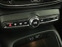 Volvo XC40 Recharge P8 AWD R Design | Panoramadak | Trekhaak | Stoel & stuurverwarming | Adaptive cruise | Carplay | Full LED | Camera | Leder/Alcantara | Keyless