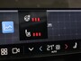 Volvo XC40 Recharge P8 AWD R Design | Panoramadak | Trekhaak | Stoel & stuurverwarming | Adaptive cruise | Carplay | Full LED | Camera | Leder/Alcantara | Keyless