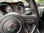 Suzuki Swift 1.0 Stijl Smart Hybrid 112 PK // TREKHAAK // Sportieve Swift // Zwarte Velgen // Spoiler // Rijklaarprijs!