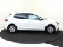 Skoda Fabia 1.0 TSI Ambition | Parkeersensoren achter | Cruise control | CarPlay | Lane assist | Elektrisch verstelbare buitenspiegels | Bluetooth |