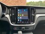 Volvo V60 T6 Plug-in hybrid AWD Essential Bright Lederen Bekleding | Stoel-/ stuurwielverwarming | Elektrisch inklapbare trekhaak | Adaptive Cruise Control | BLIS | Verwarmbare acherbank | 18 inch. lichtmetalen velgen | Park assist | Apple carplay/ Android auto