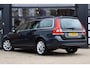 Volvo V70 1.6 T4 Nordic+ | NAP | Cruise | Navi | Climate | Stoelverwarming | Leder |