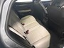 Renault Megane E-Tech comfort range iconic 60 kWh AIRCO APPLE CARPLAY/ANDROID AUTO ELEKTRISCH VERSTELBARE VOORSTOELEN MET GEHEUGEN MASSAGESTOELEN BEIDE VOORSTOELEN STOEL/STUURVERWARMING HARMAN KARDON SFEERVERLICHTING WITTE LEDERE BEKLEDING ADIPATIEVE CRUISE CONTROL 360GRADEN CAMERA LM VELGEN DEALER ONDERHOUDEN HELE DIKKE AUTO