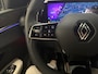 Renault Megane E-Tech comfort range iconic 60 kWh AIRCO APPLE CARPLAY/ANDROID AUTO ELEKTRISCH VERSTELBARE VOORSTOELEN MET GEHEUGEN MASSAGESTOELEN BEIDE VOORSTOELEN STOEL/STUURVERWARMING HARMAN KARDON SFEERVERLICHTING WITTE LEDERE BEKLEDING ADIPATIEVE CRUISE CONTROL 360GRADEN CAMERA LM VELGEN DEALER ONDERHOUDEN HELE DIKKE AUTO