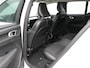 Volvo XC40 1.5 T3 Momentum Pro Automaat | Apple Carplay & Android Auto | Bluetooth | Cruise Control | Navigatie | Lane Assist | Parkeersensoren Achter | Keyless Start |