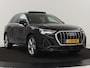 Audi Q3 35 TFSI S Line | Panoramadak | Stoelverwarming | Adaptive cruise | Camera | Carplay | Virtual Cockpit | Navigatie | Sportstoelen | Half leder | Climate control | Virtual Cockpit