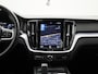 Volvo V60 2.0 B3 Momentum Advantage | Automaat | Apple Carplay / Android Auto | LED Koplampen | Camera | Virtual Cockpit | Privacy Glass | Cruise Control | Navigatie | Lichtmetalen Velgen |