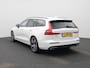 Volvo V60 2.0 B3 Momentum Advantage | Automaat | Apple Carplay / Android Auto | LED Koplampen | Camera | Virtual Cockpit | Privacy Glass | Cruise Control | Navigatie | Lichtmetalen Velgen |