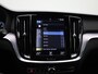 Volvo V60 2.0 B3 Momentum Advantage | Automaat | Apple Carplay / Android Auto | LED Koplampen | Camera | Virtual Cockpit | Privacy Glass | Cruise Control | Navigatie | Lichtmetalen Velgen |