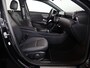 Mercedes-Benz A-klasse 180 Star Edition Luxury Line | Night | Distronic | Dodehoek assistent | Apple Carplay | Sfeerverlichting |