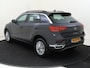 Volkswagen T-Roc 1.5 TSI Style | CarPlay | Airco | Parkeersensoren | Adaptieve cruise control | Lane- en frontassist | Bluetooth |