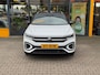 Volkswagen T-Roc 1.5 TSI 150 pk DSG  R Line - Navi - camera - stoelverw - trekhaak