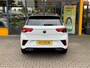 Volkswagen T-Roc 1.5 TSI 150 pk DSG  R Line - Navi - camera - stoelverw - trekhaak
