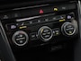 Volkswagen T-Roc 1.5 TSi 150 Pk Automaat Sport Business R-Line | Panoramadak | Carplay | Adaptive Cruise | LED | Sporstuur | Parkeersensoren | Elektrische Achterklep | 18 Inch