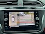 Volkswagen Tiguan 1.5 TSI ACT Highline Business R | SCHUIFDAK | LEDER |