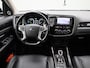 Mitsubishi Outlander 2.0 PHEV instyle | Climate Control | Achteruitrijcamera | Lederen Bekleding | Stoelverwarming | Lichtmetalen Velgen |