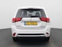 Mitsubishi Outlander 2.0 PHEV instyle | Climate Control | Achteruitrijcamera | Lederen Bekleding | Stoelverwarming | Lichtmetalen Velgen |