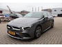 Mercedes-Benz A-klasse 250 Premium Plus 2e Eigenaar | Dealer Onderh | AMG/Night | Widescreen | Stoelverwarming | Sfeer | Af Trekhaak | Camera | Multibeam Led | Keyless | PDC |
