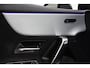 Mercedes-Benz A-klasse 250 Premium Plus 2e Eigenaar | Dealer Onderh | AMG/Night | Widescreen | Stoelverwarming | Sfeer | Af Trekhaak | Camera | Multibeam Led | Keyless | PDC |