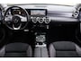 Mercedes-Benz A-klasse 250 Premium Plus 2e Eigenaar | Dealer Onderh | AMG/Night | Widescreen | Stoelverwarming | Sfeer | Af Trekhaak | Camera | Multibeam Led | Keyless | PDC |