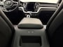 Volvo V60 B3 177pk Plus Dark / Panoramadak / 360 Camera / Black Pack / Keyless / Harman&Kardon Audio / Elektr. Stoelen / Mistlmapen / Elektr. Trekhaak / ACC / BLIS /