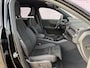 Volvo XC40 1.5 T4 Plug-in hybrid Plus Dark | Facelift | BLIS | Adaptieve Cruise controle | 360º Camera | Microtech bekleding | LED | Stoel + Stuur verwarming | elektrisch bedienbare voor stoelen |