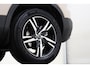 Volvo XC40 B4 (M-HYBRID) PLUS DARK -CAMERA|ADAP.CRUISE|VERW.VOORRUIT|TREKHAAK|HARMAN/KARDON